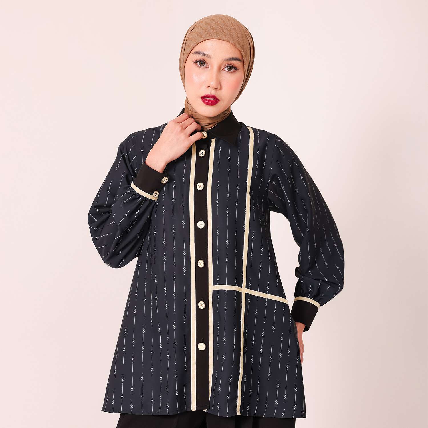 Fiela Blouse