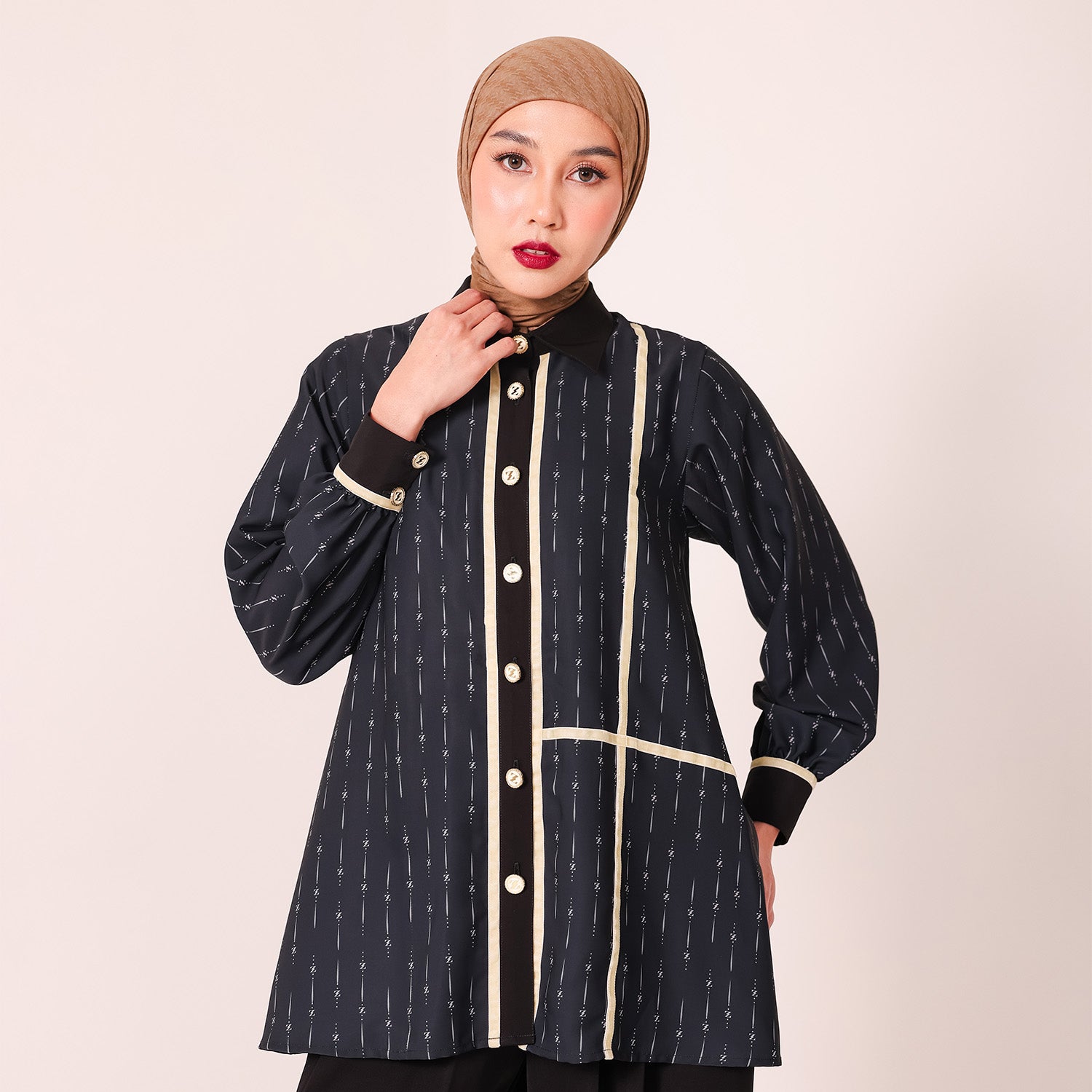 Fiela Blouse