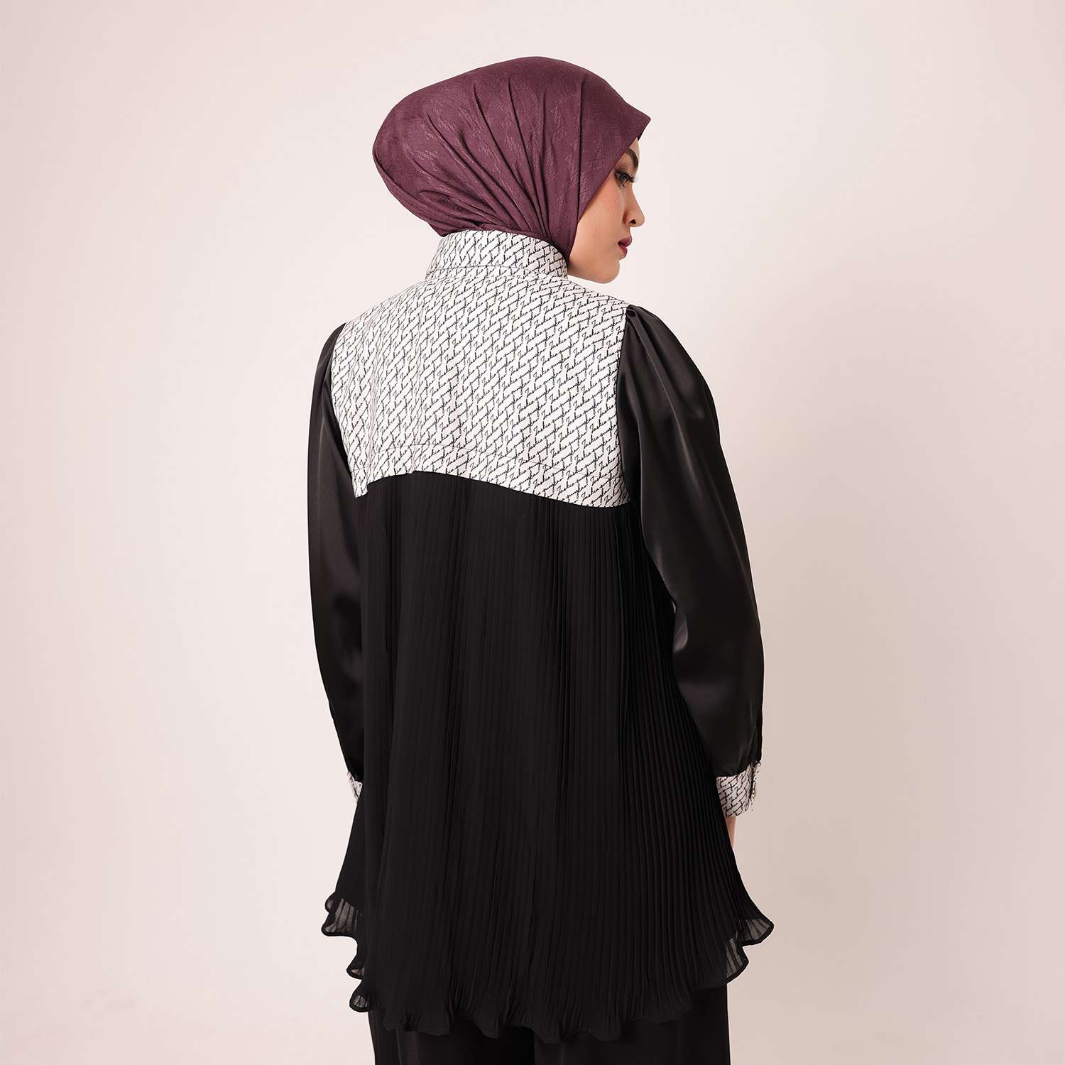 Yura Blouse