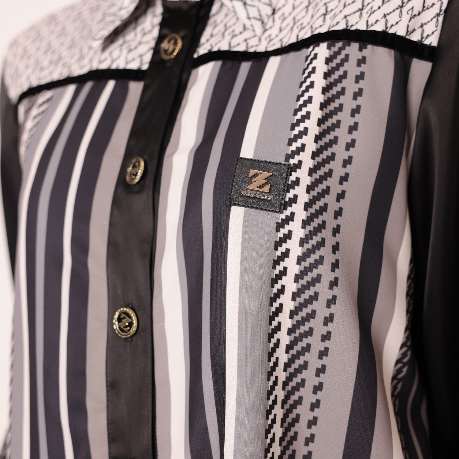Yura Blouse