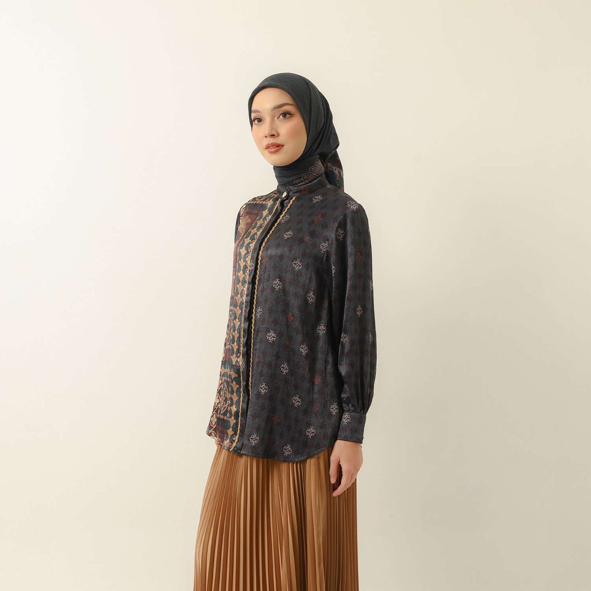 Artha Blouse