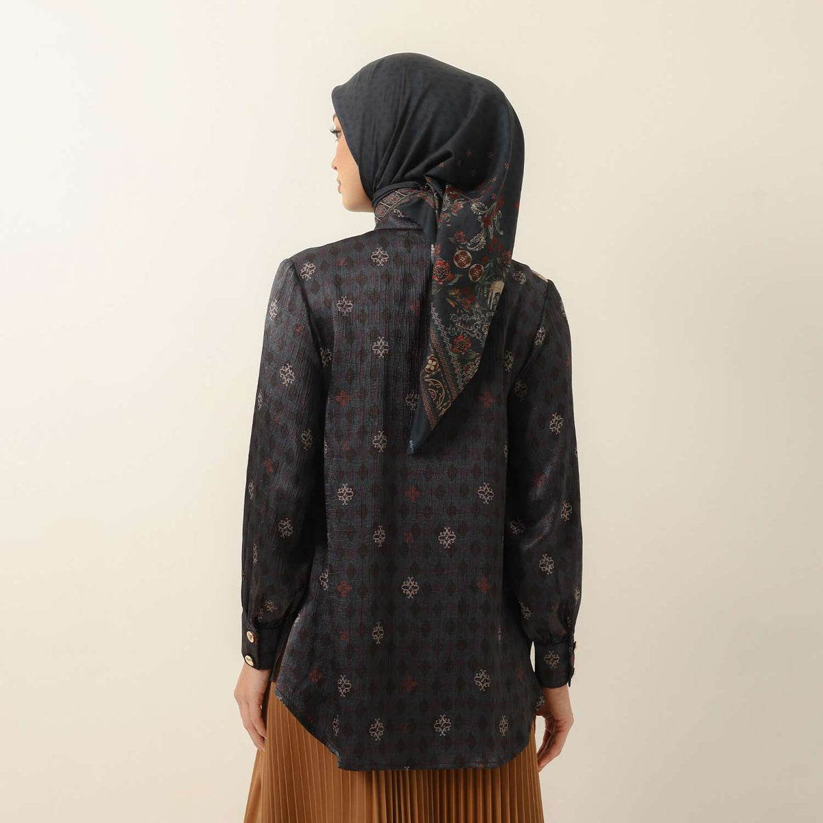 Artha Blouse
