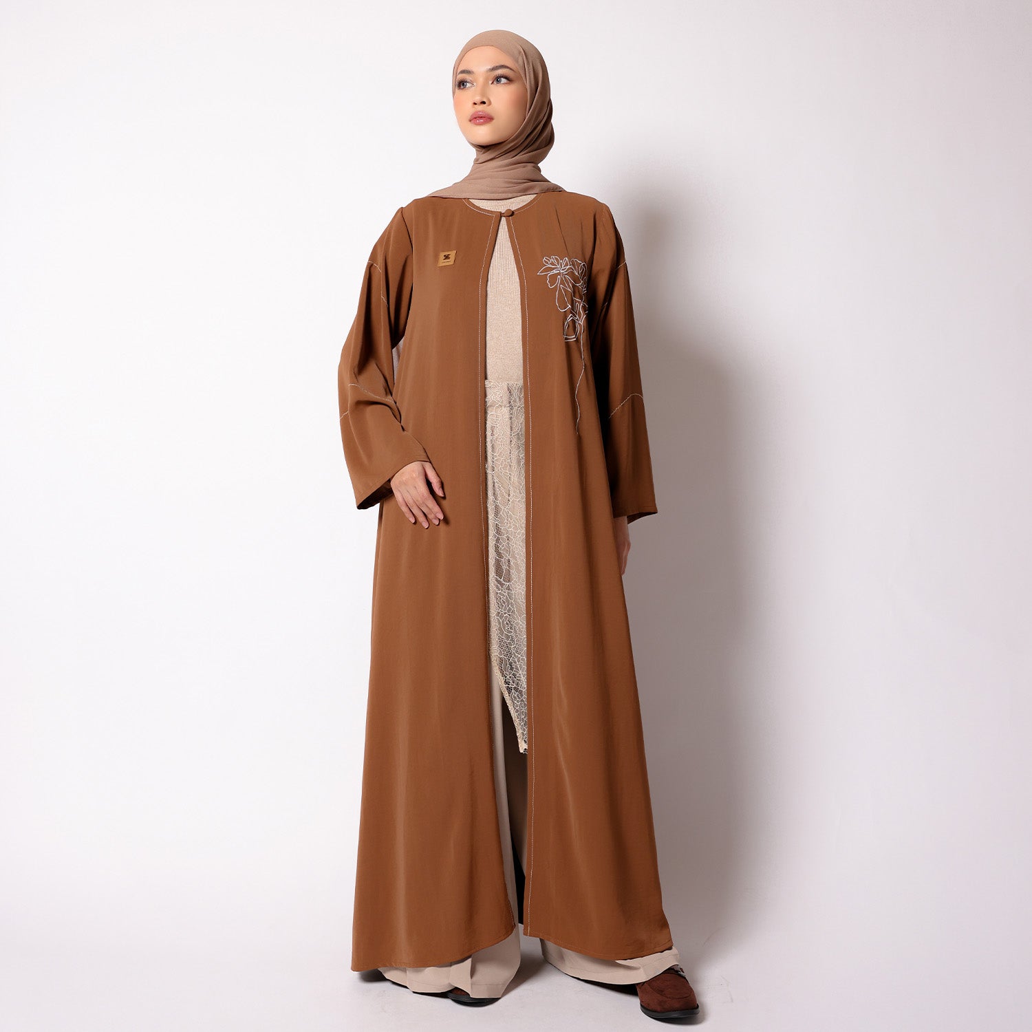 Aubree Outer