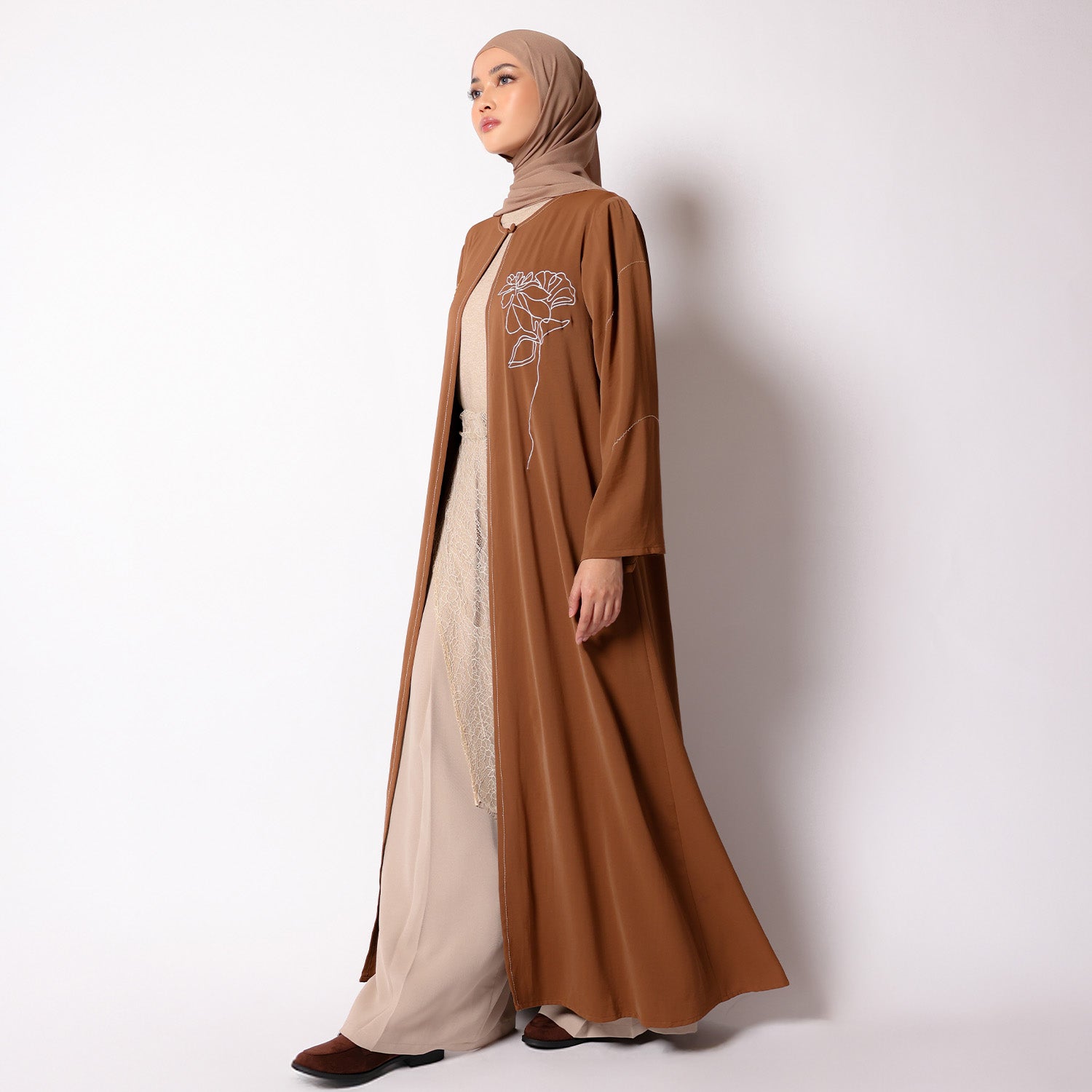 Aubree Outer