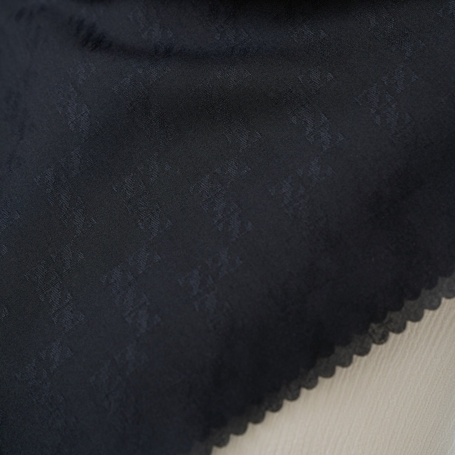 Cayra Jacquard Scarf