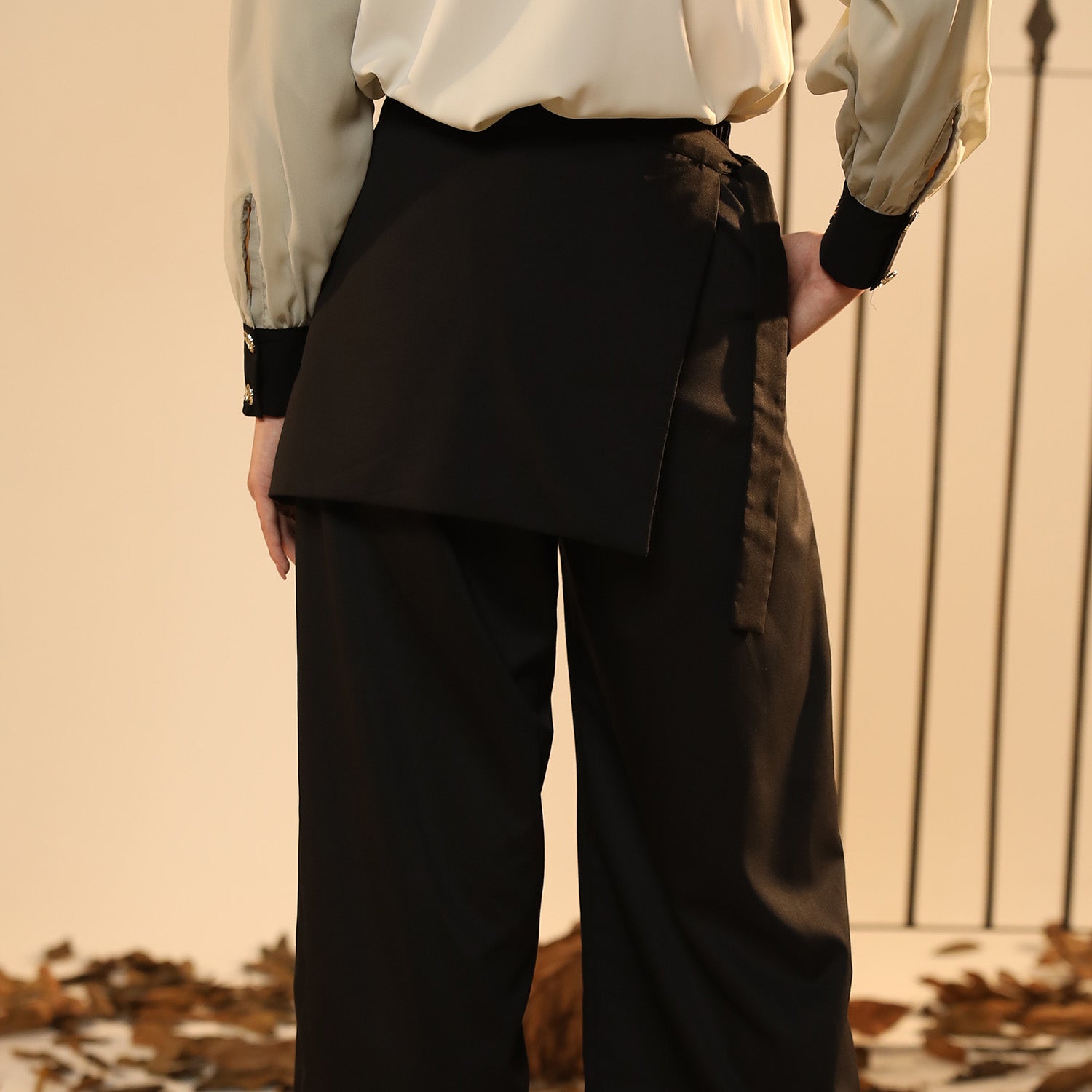Cora Pants with Apron