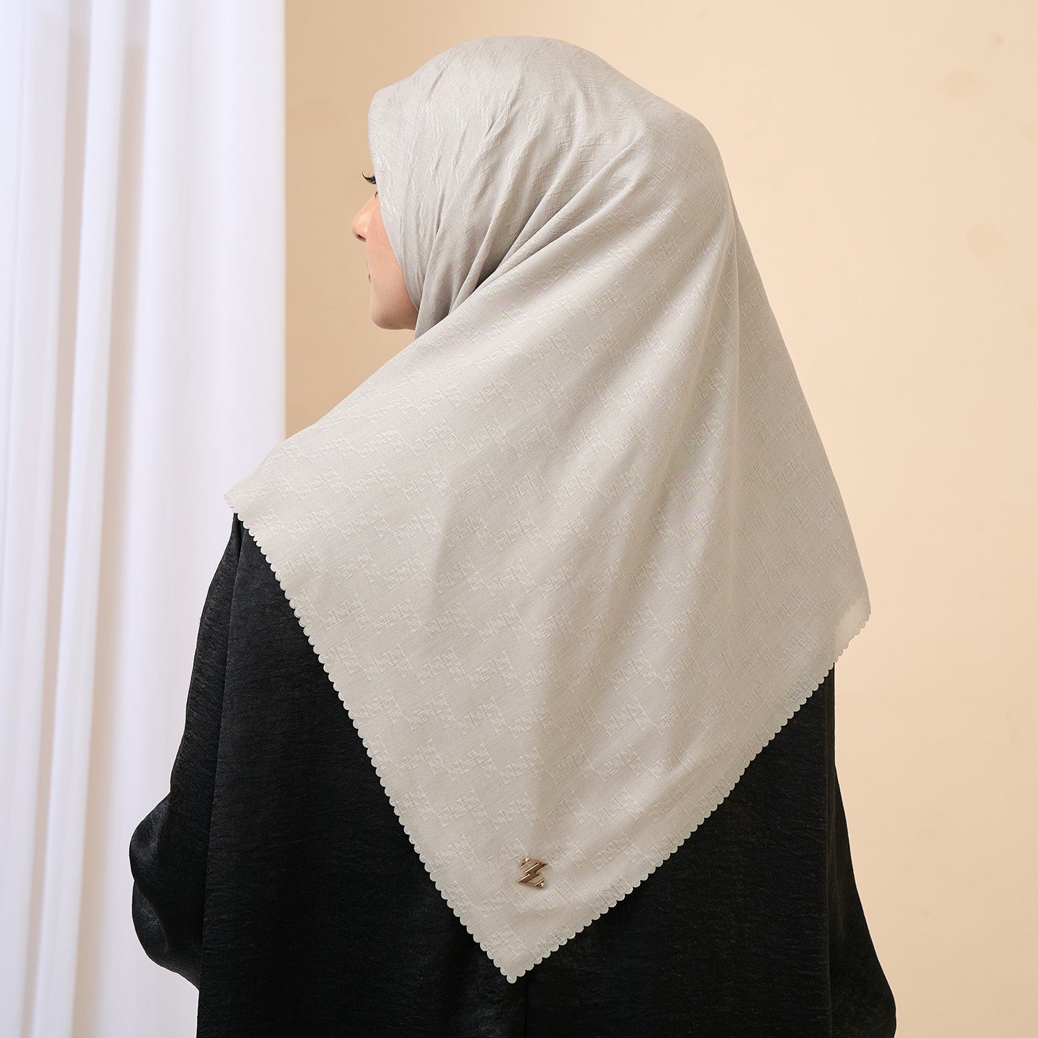 Cayra Jacquard Scarf