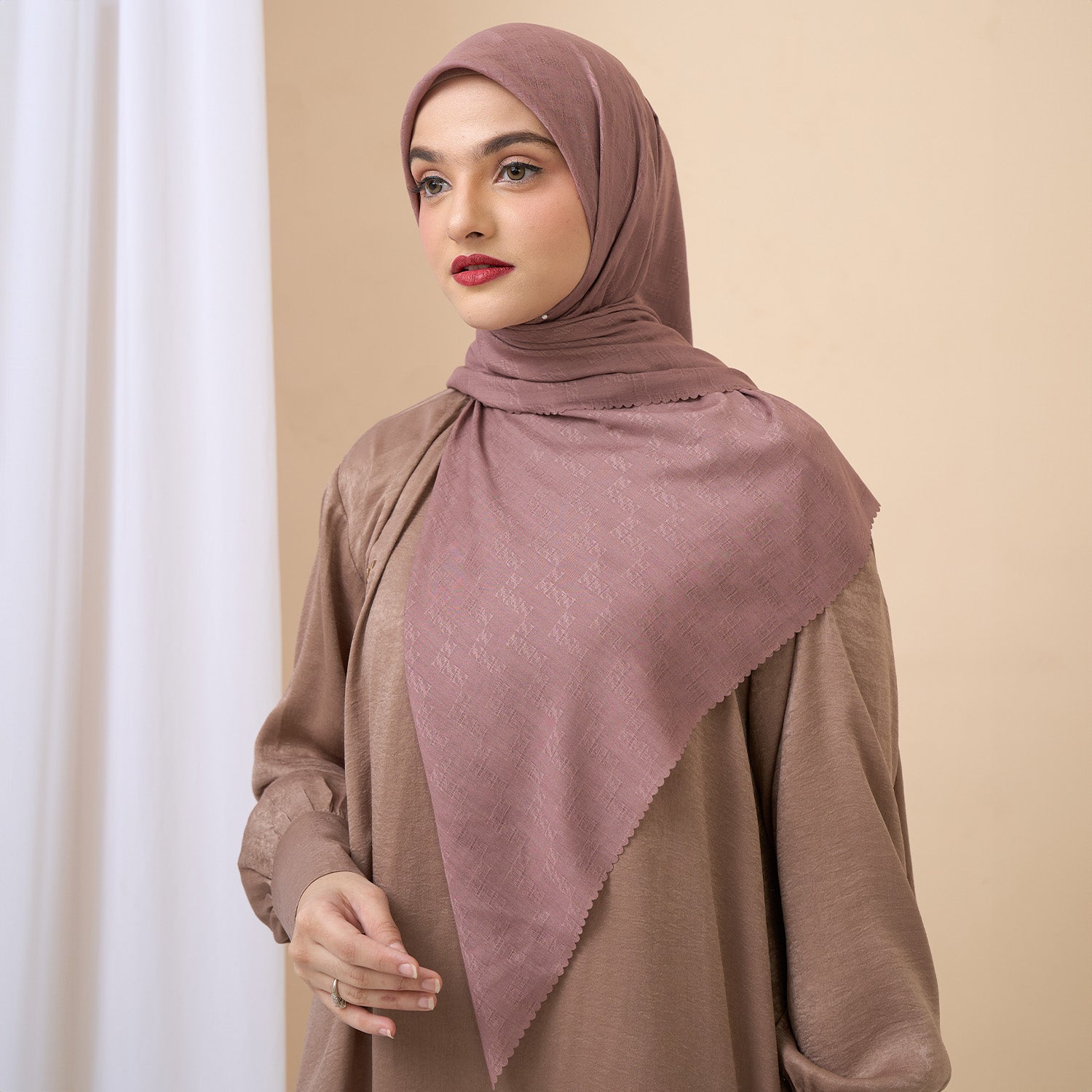 Cayra Jacquard Scarf