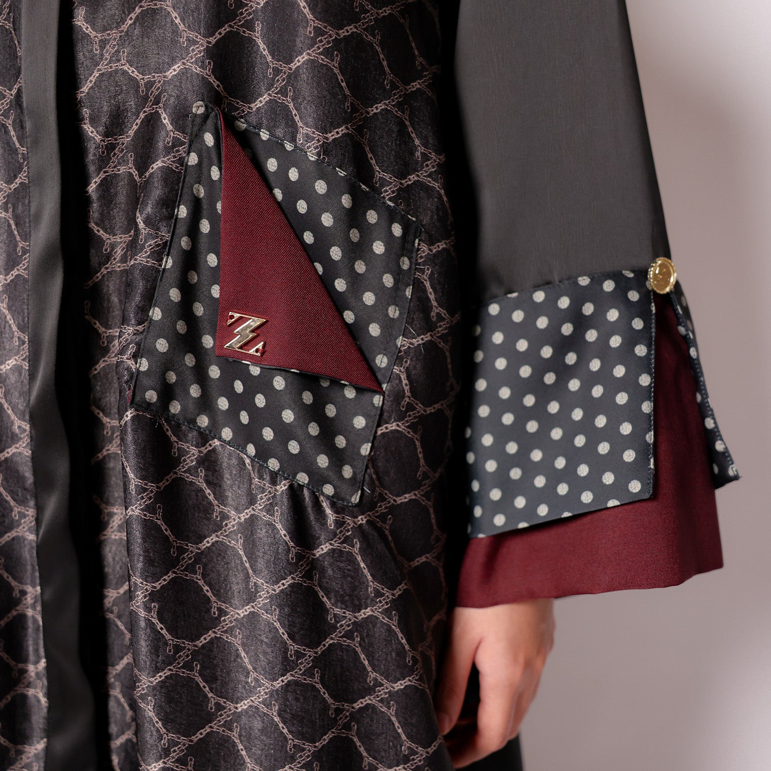 Rumee Abaya Retrospective ZS