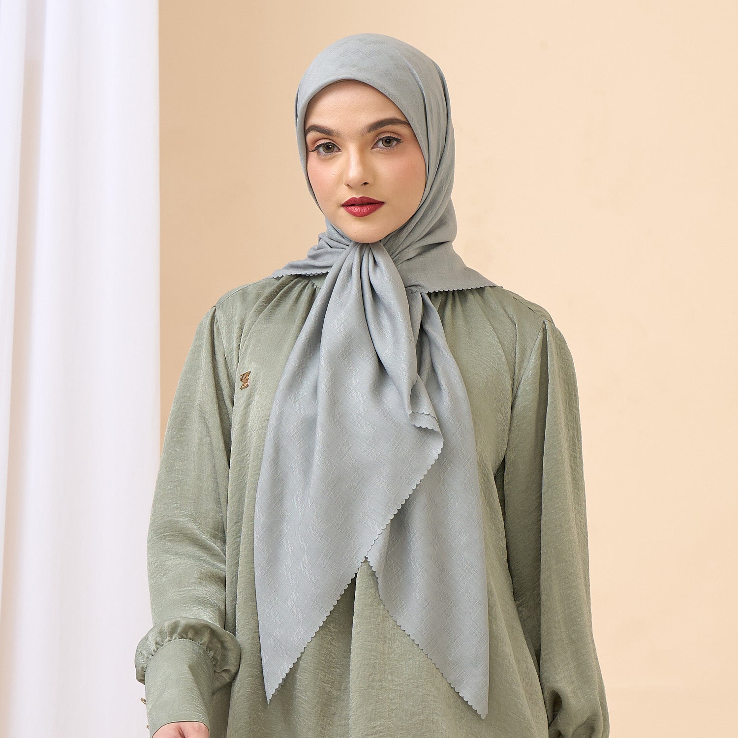 Cayra Jacquard Scarf