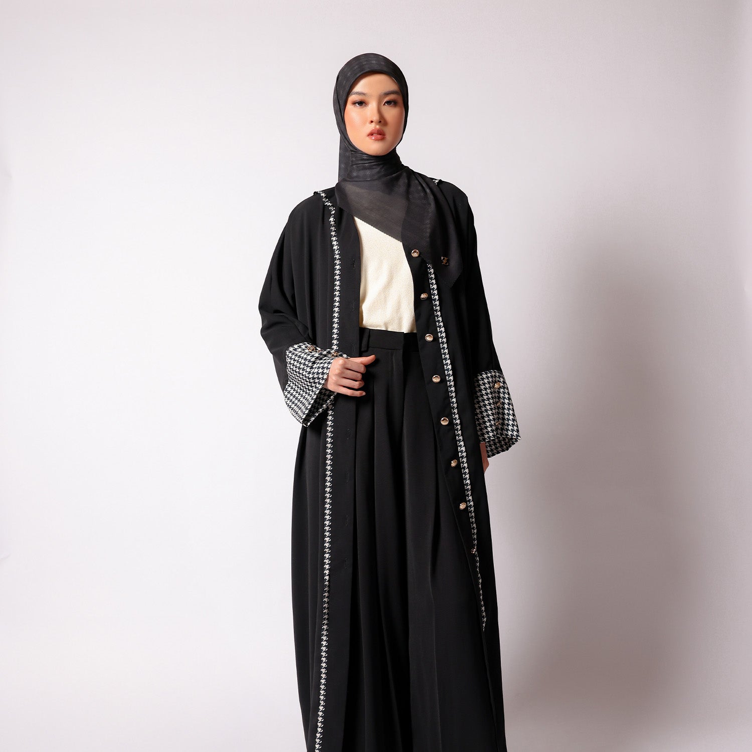 Savanah Abaya