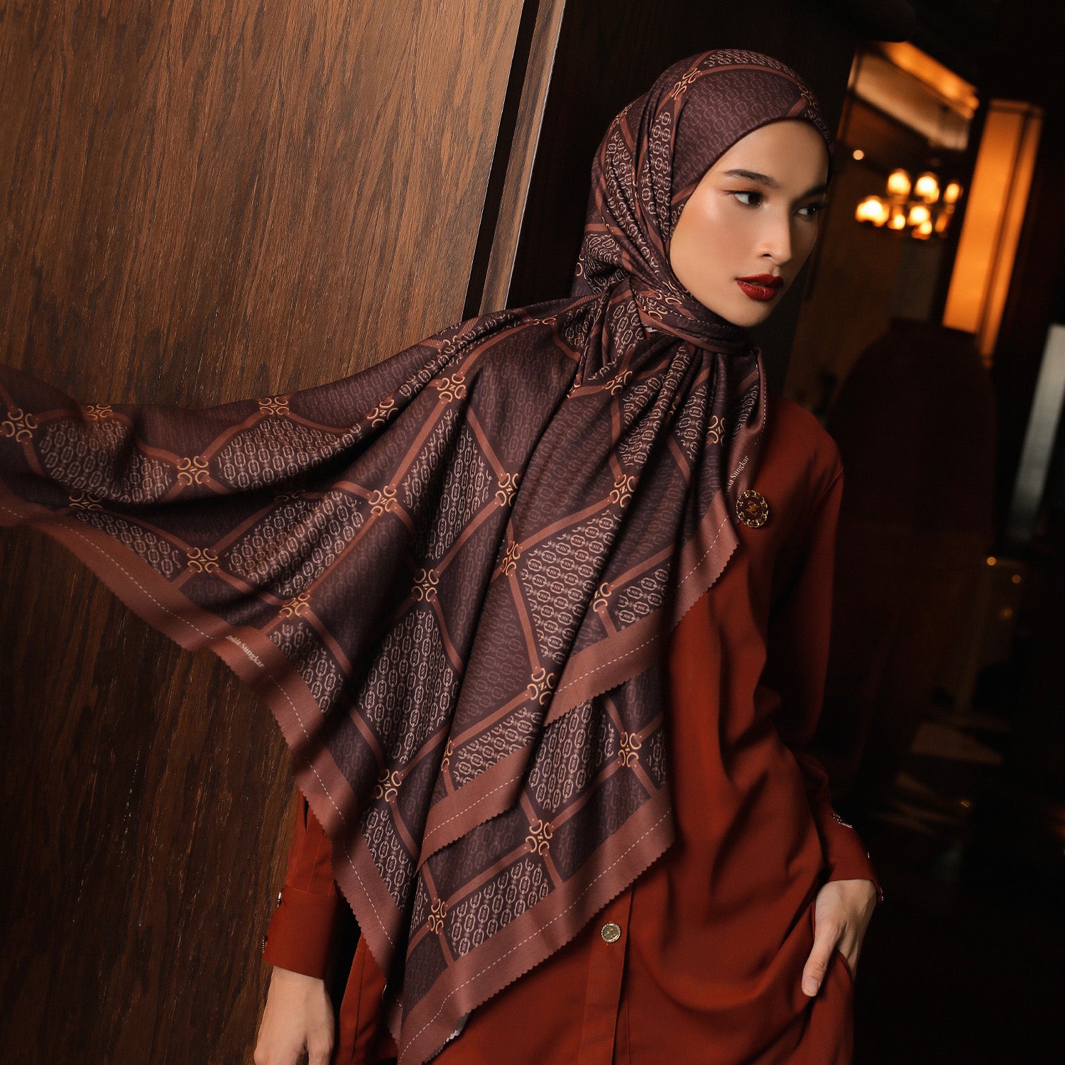 Square Chain Scarf