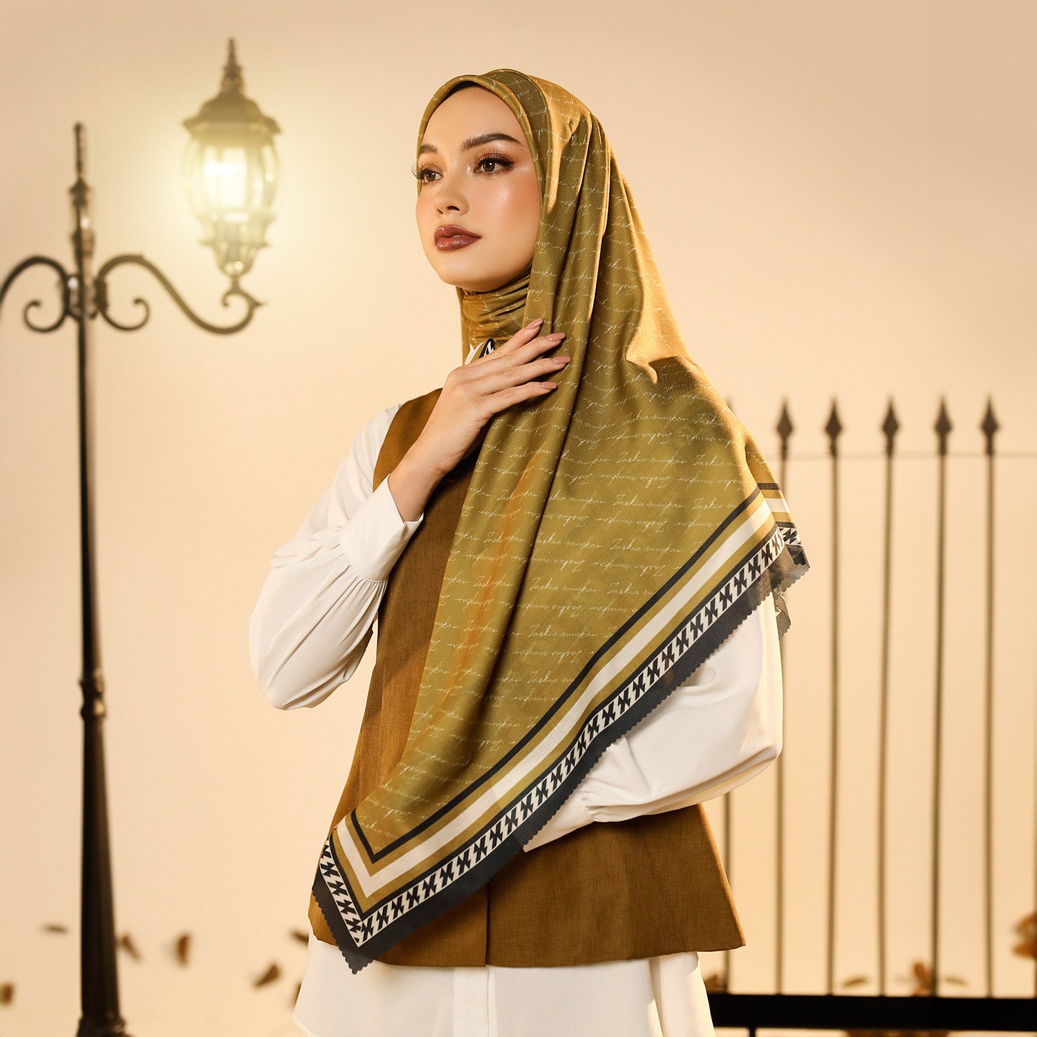 Zhafira Scarf