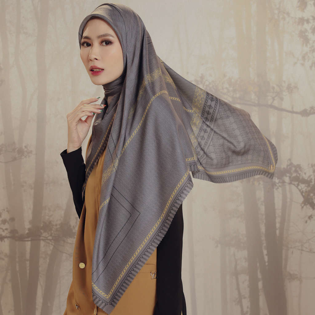 Zayba Scarf Minor