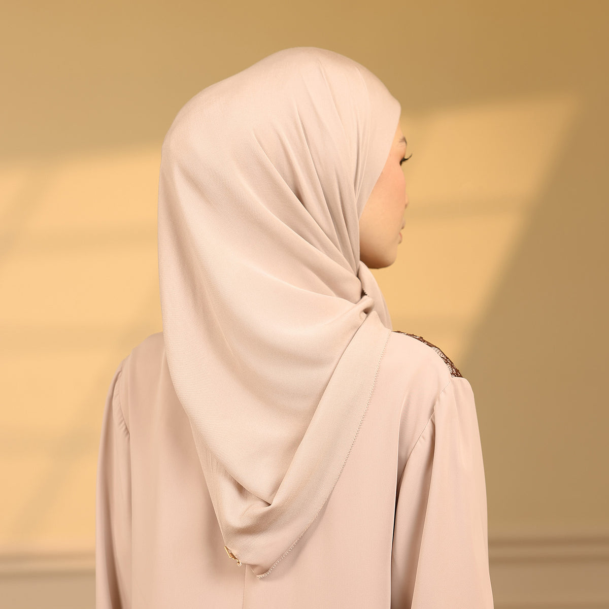 Reanna Scarf