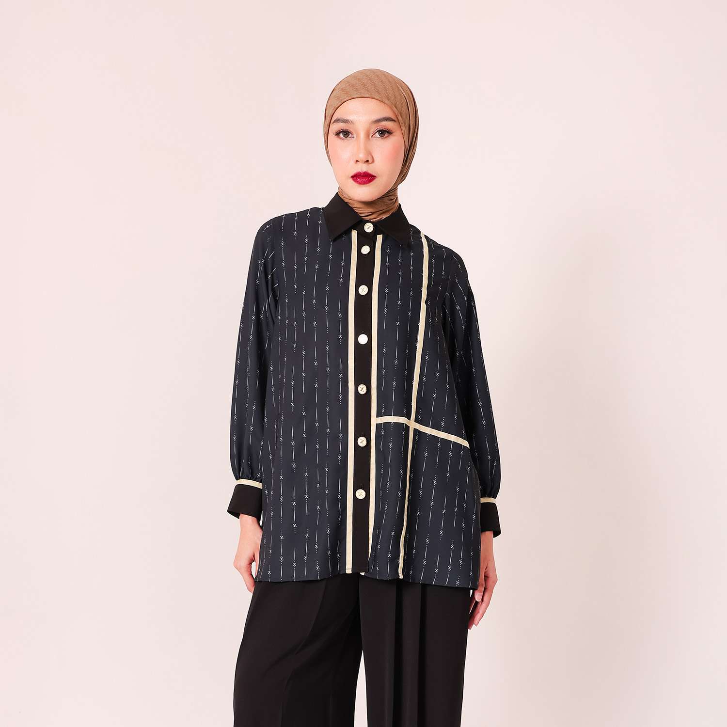 Fiela Blouse