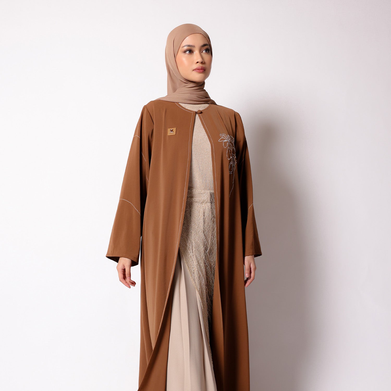 Aubree Outer