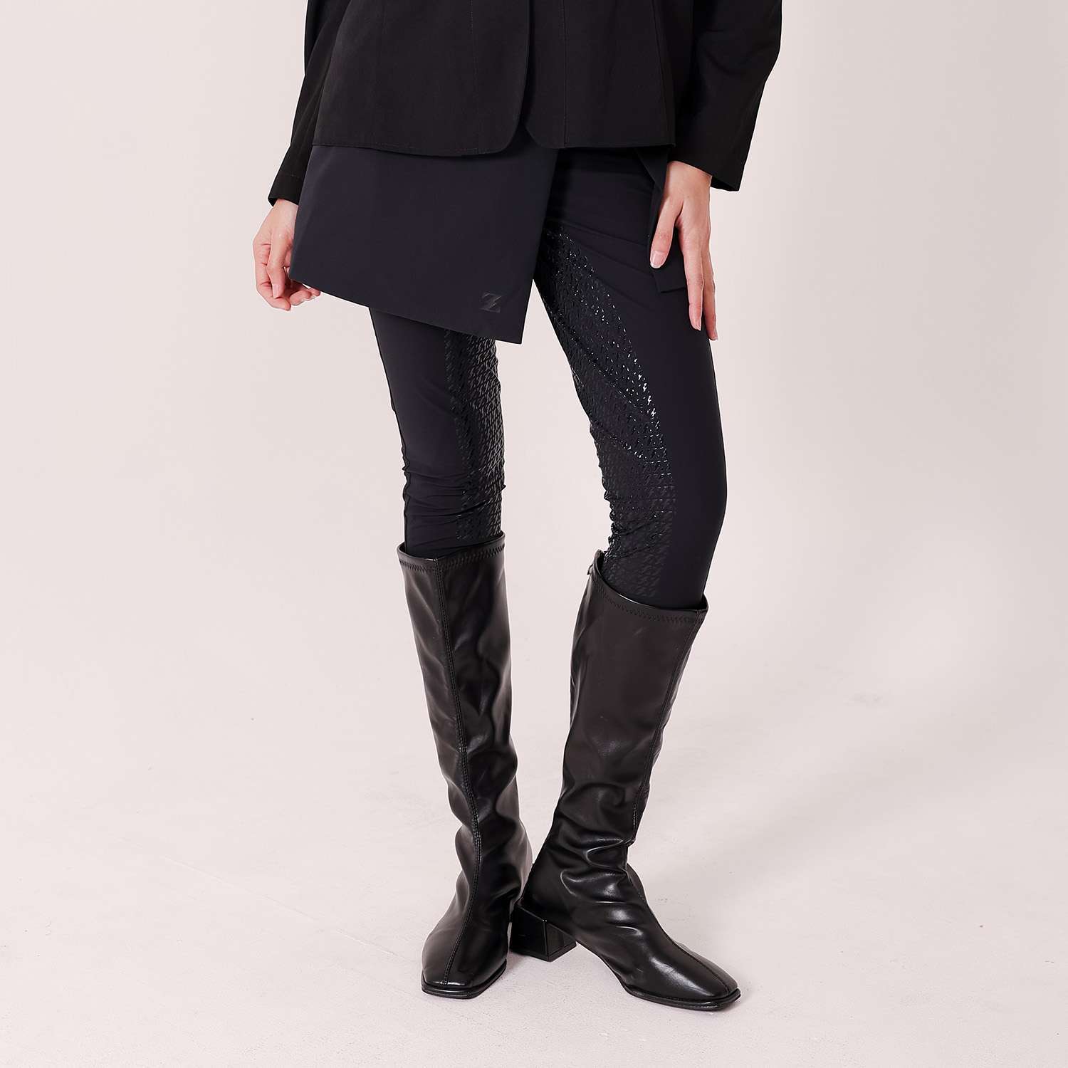 Vestra Breeches Pants