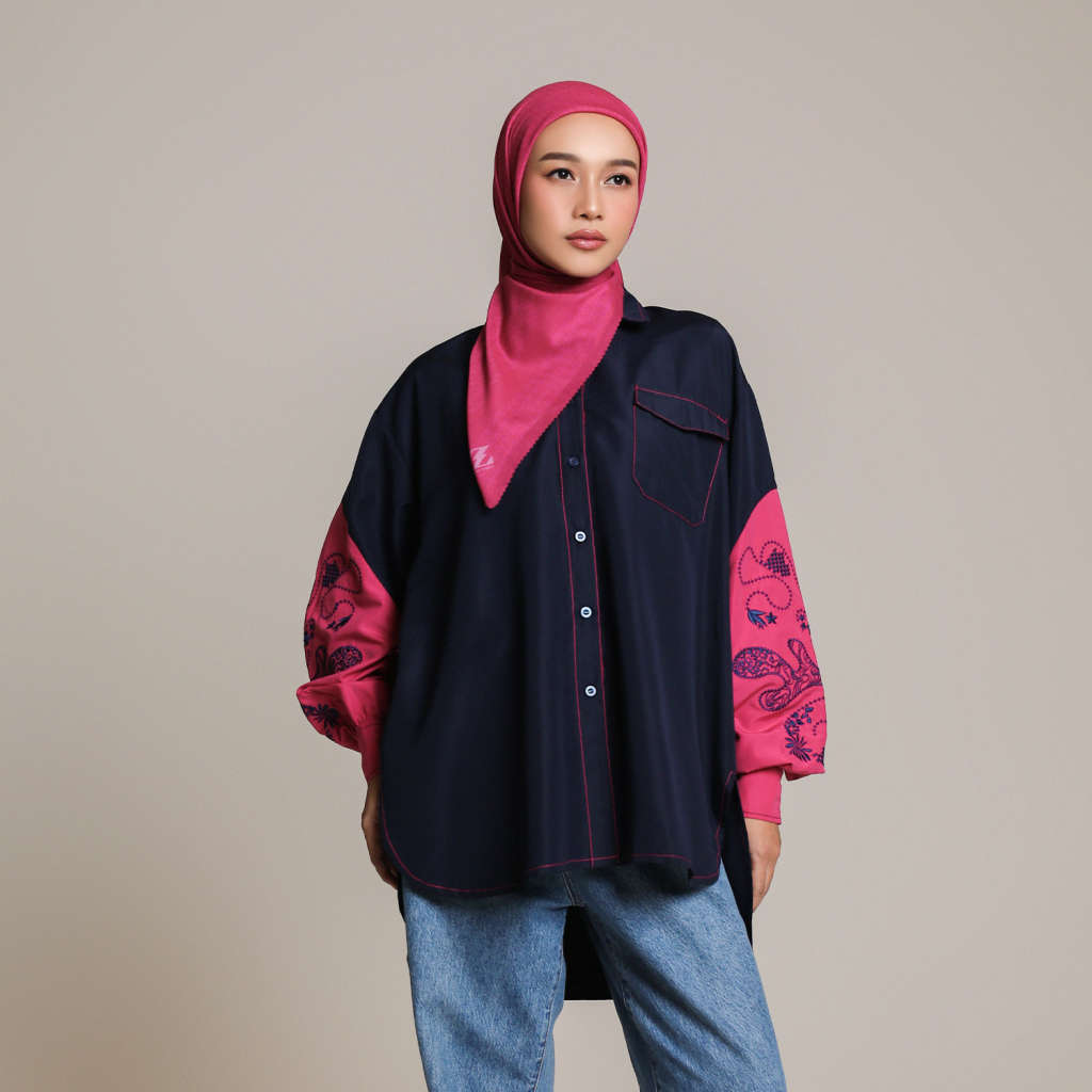 Kamari Blouse Navy Fuschia