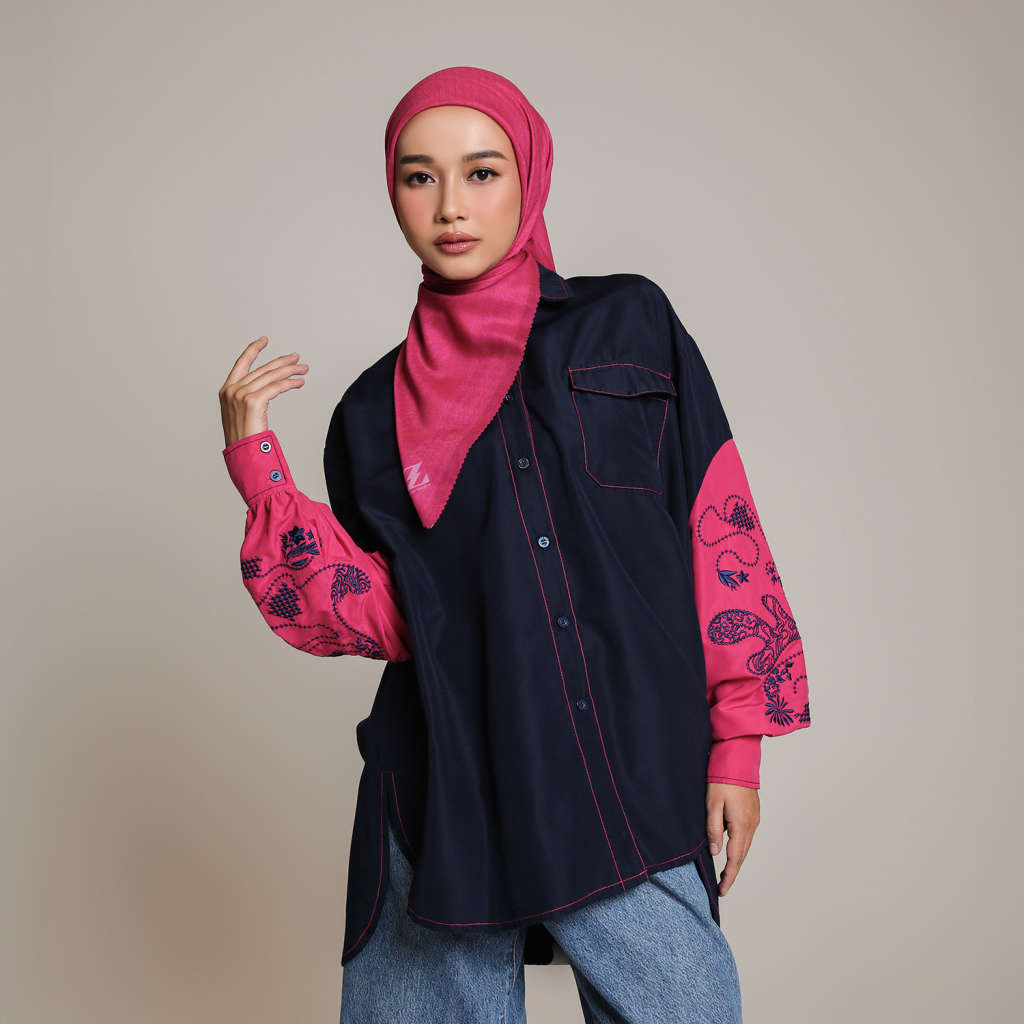 Kamari Blouse Navy Fuschia