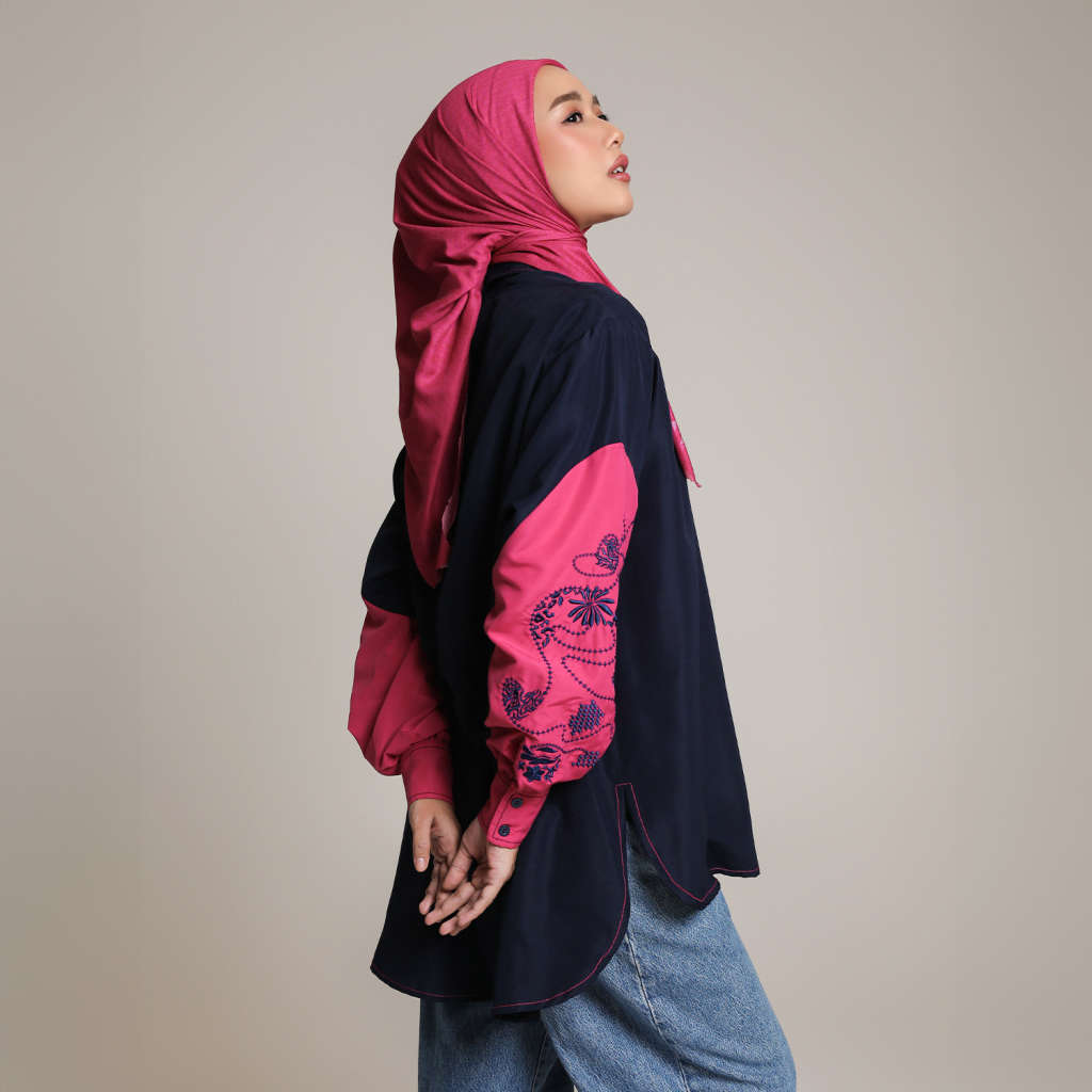 Kamari Blouse Navy Fuschia