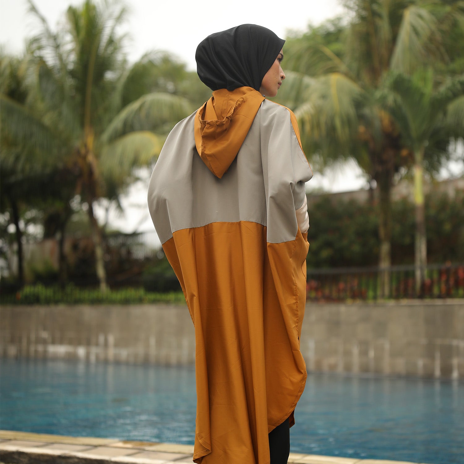 Decha Parachute Jacket