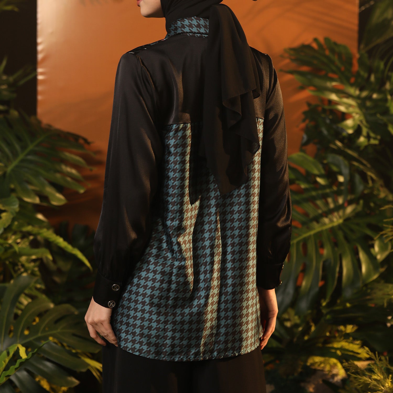 Nelanie Blouse