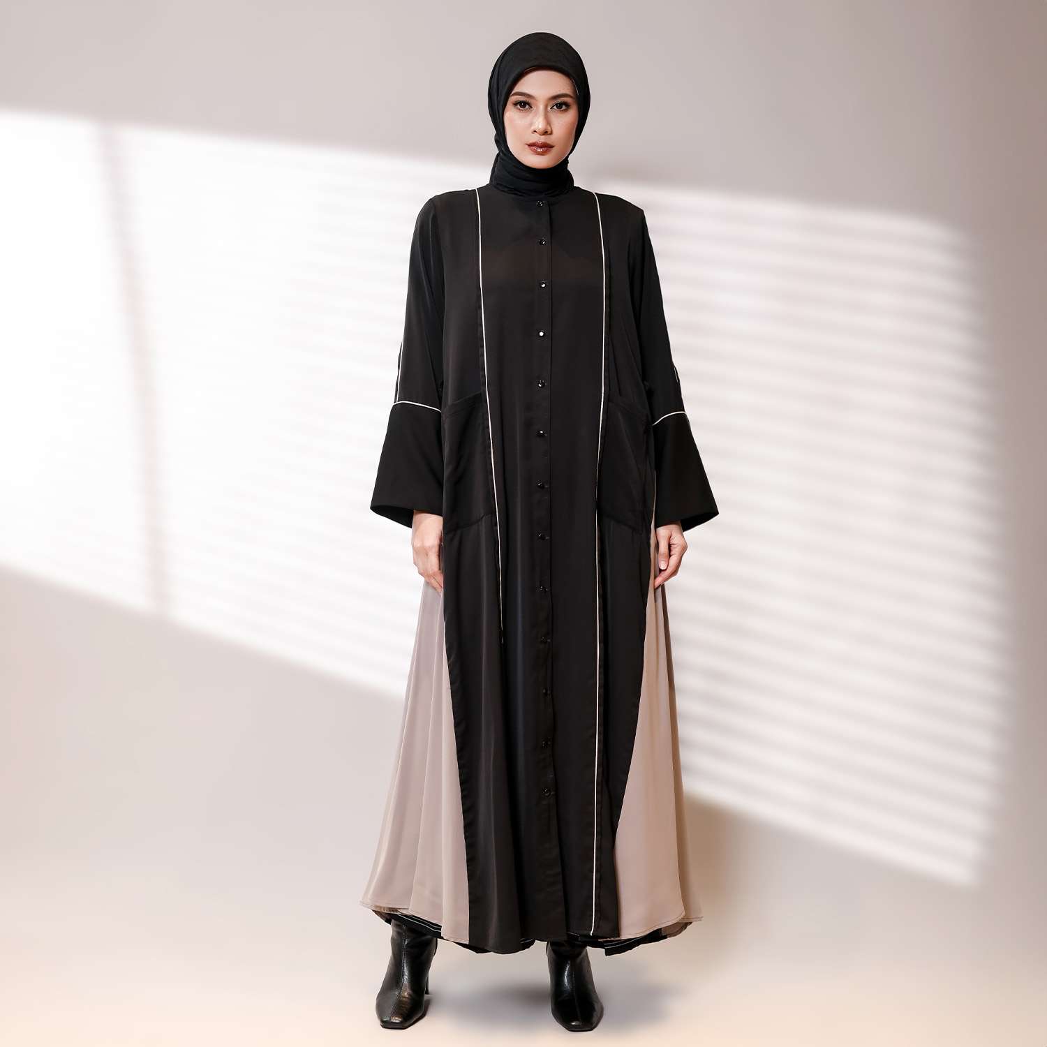 Qamara Abaya