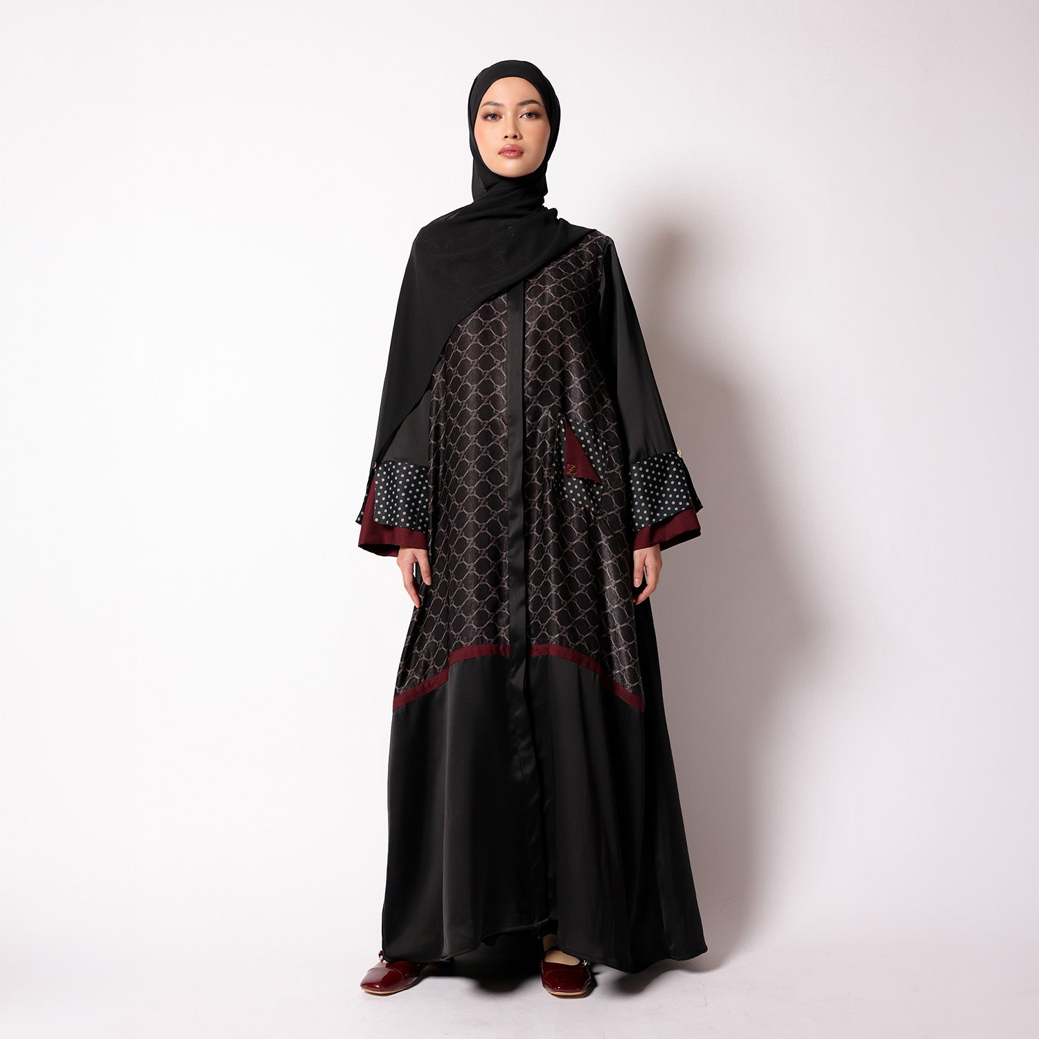 Rumee Abaya Retrospective ZS