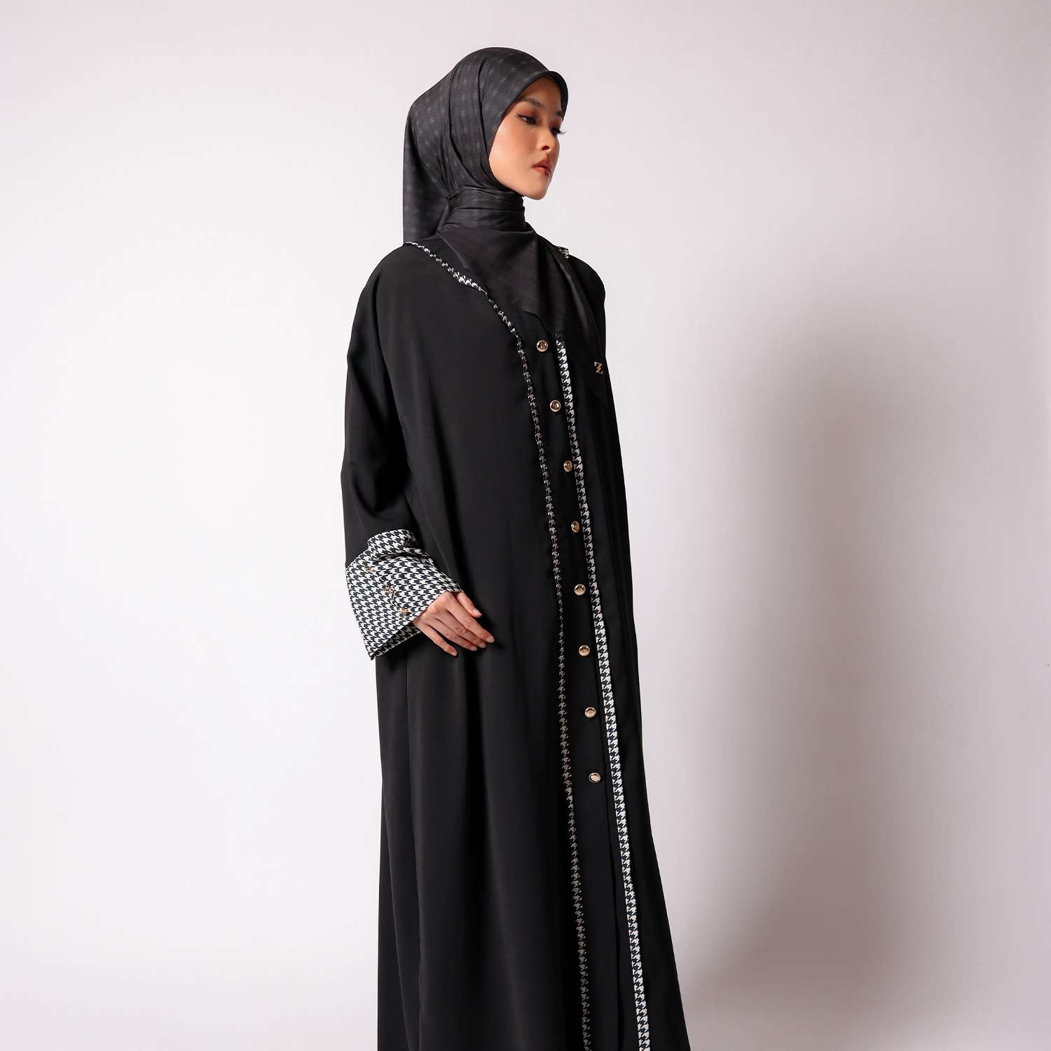 Savanah Abaya