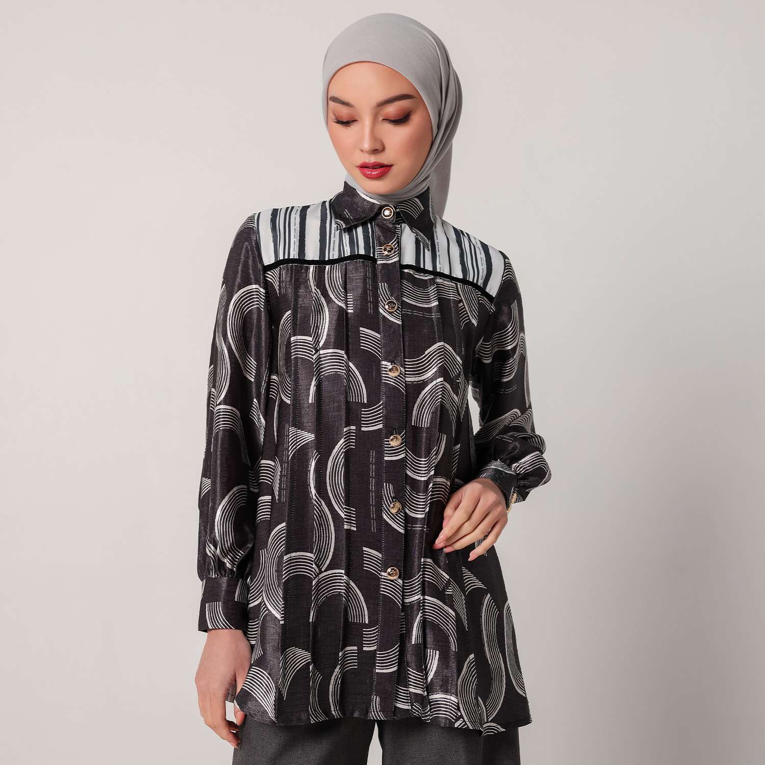Xera Blouse
